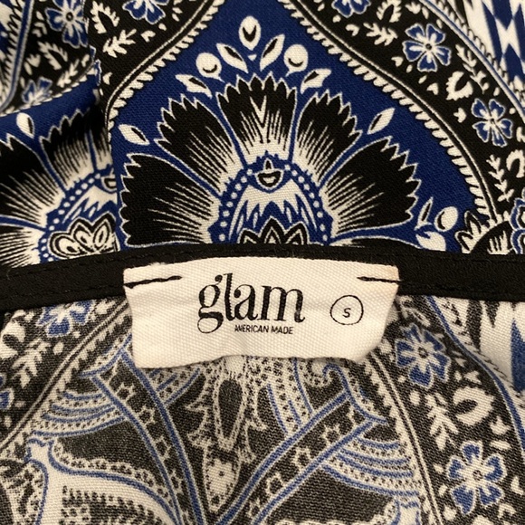 Dress - Picture 3 of 3